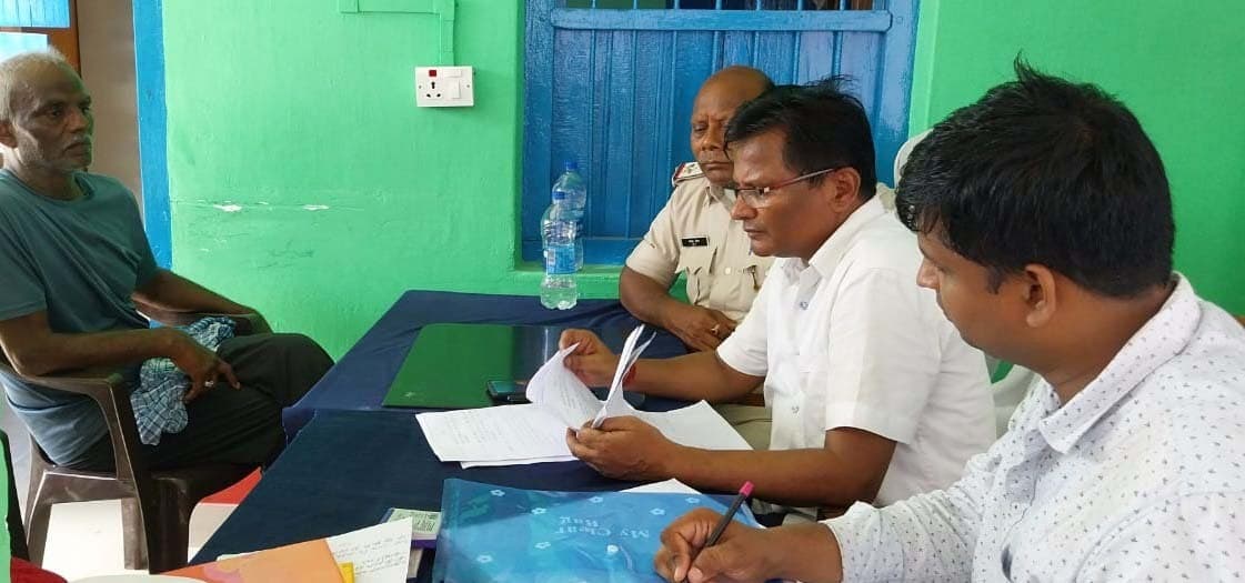 जनता दरबार में सुलझाये दर्जनों भूमि विवाद