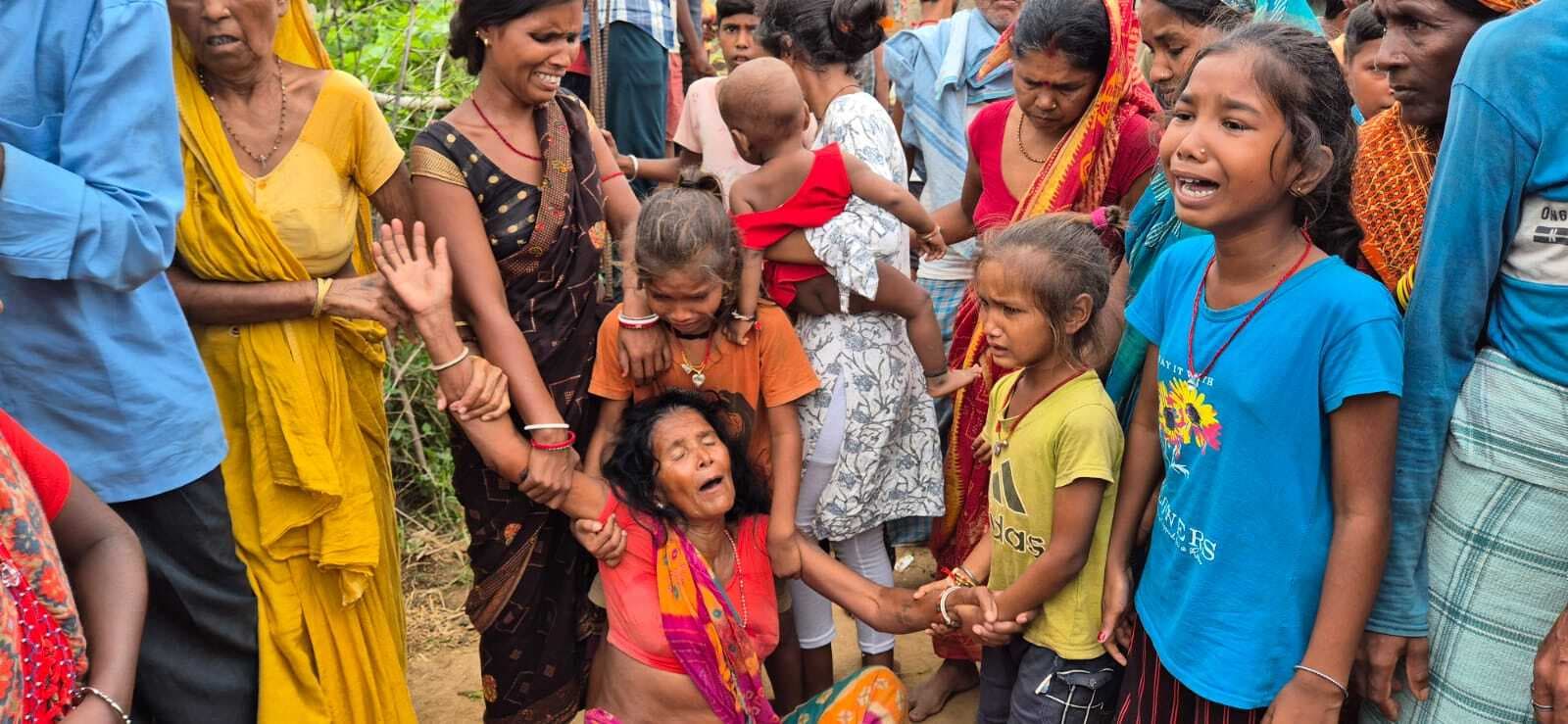 बालू विवाद में दबंगों ने घर में घुसकर युवक को मारी गोली