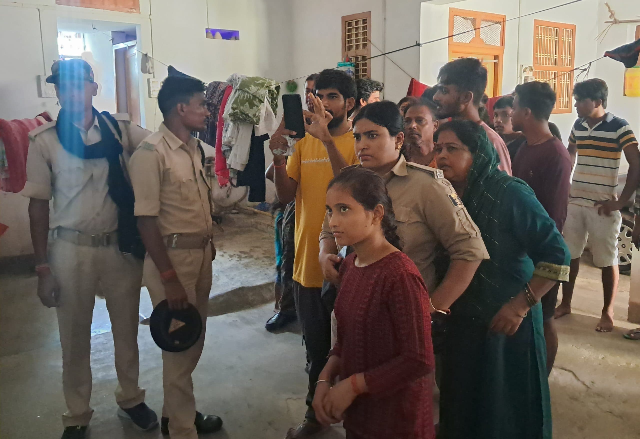 Samastipur News: Crime News: शिक्षक की पत्नी ने गले में फंदा लगाकर की आत्महत्या, कमरे में फंदे से झूलता मिला शव