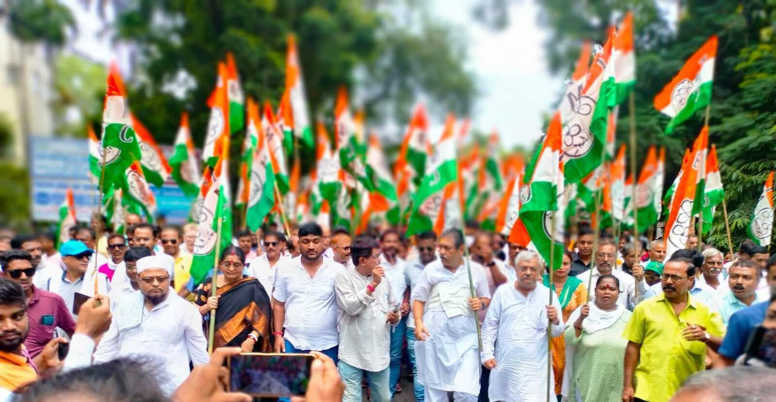 दोषियों को फांसी की सजा की मांग पर तृणमूल की रैली