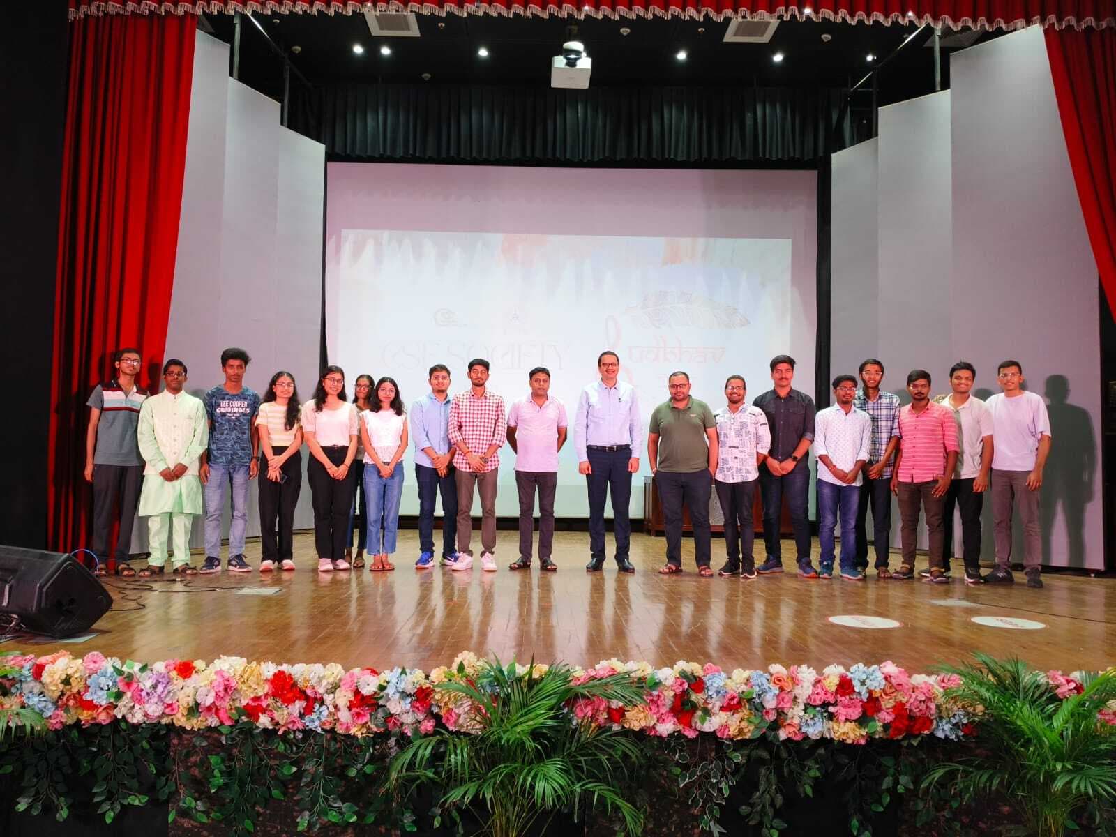 आइआइटी आइएसएम : सांस्कृतिक उत्सव उद्भव में रंगारंग सांस्कृतिक कार्यक्रम