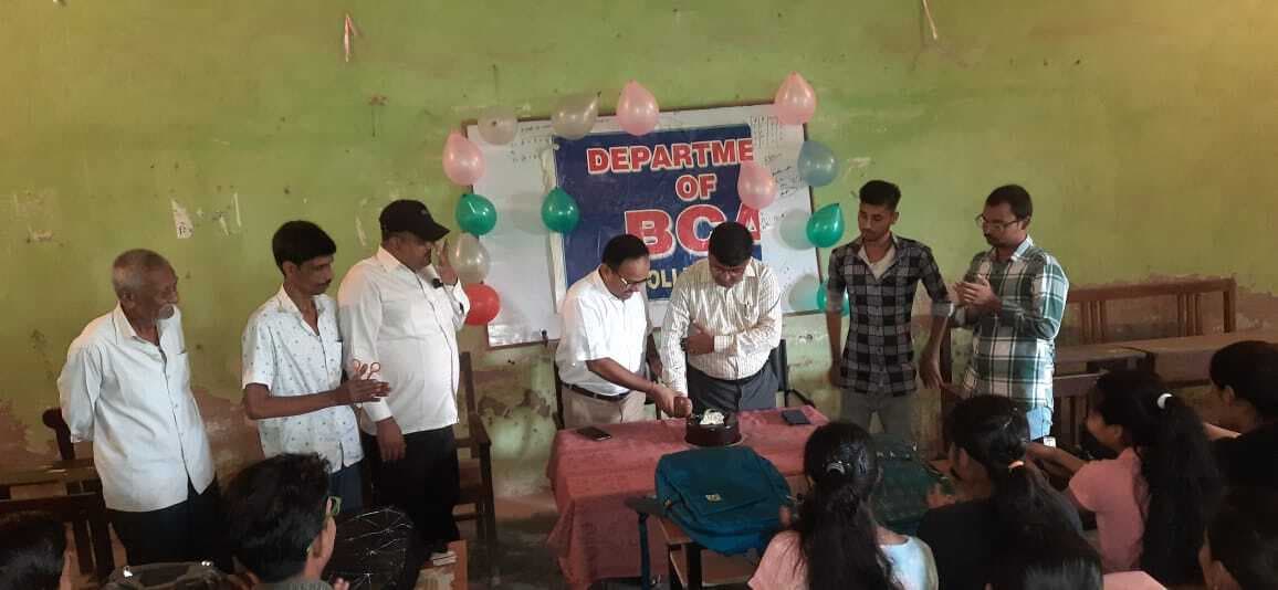 पुस्तक खरीदने से ज्ञान में होती है वृद्धिः प्रधानाचार्य