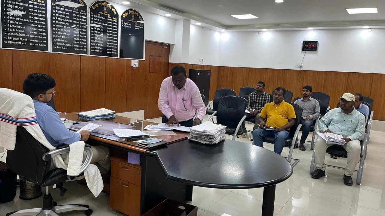 डीएम ने ओढ़नी डैम के एप्रोच पथ निर्माण से संबंधित प्राक्कलन में सुधार का दिया निर्देश