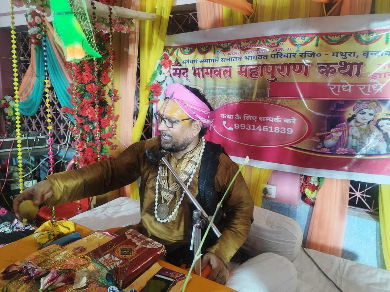 सेवा भक्ति कीजिये और सब्र रखिये, जरूर होंगे परमात्मा के दर्शन