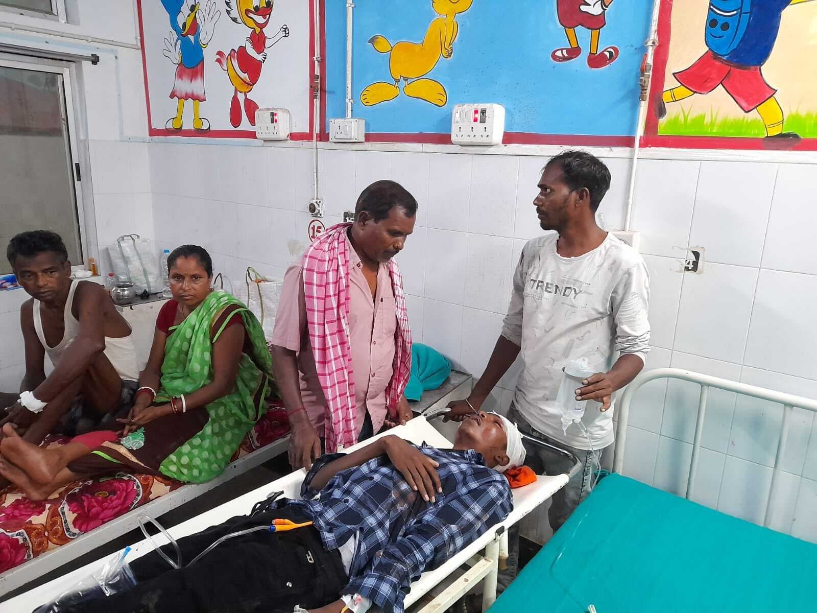 हादसा : स्कॉर्पियो के धक्के से स्कूटी सवार युवती समेत दो घायल, भर्ती