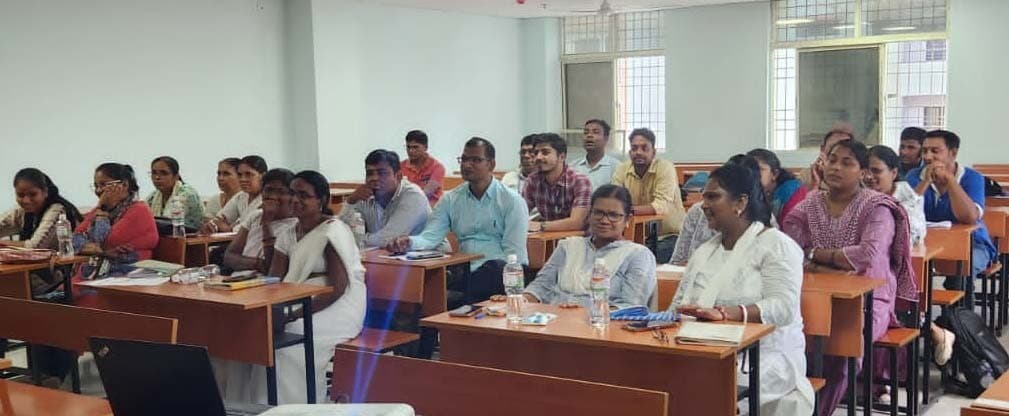 परिवार नियोजन के विभिन्न विकल्पों के प्रति दंपती को करें जागरूक