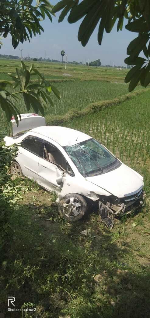 कार ने बाइक सवार दादा-पोते को रौंदा, दादा की मौत