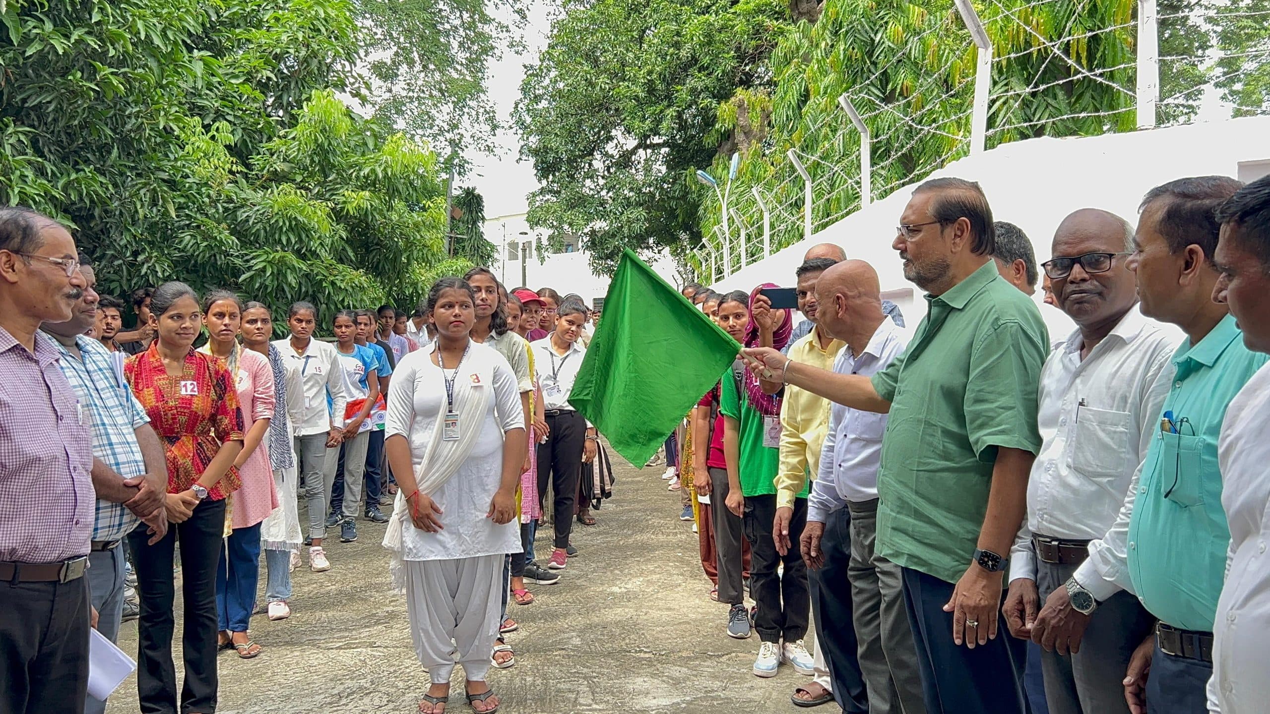 Darbhanga News: एनएसएस के मूल मंत्र समाज कल्याण की भावना को हमेशा रखें याद