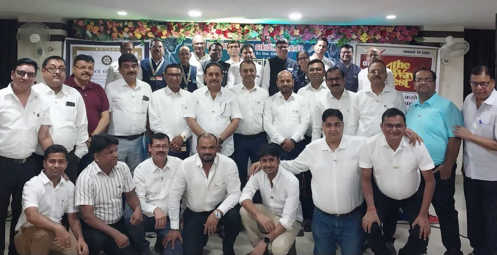 रोटरी गिरिडीह का 13वां पदस्थापना दिवस समारोह मना