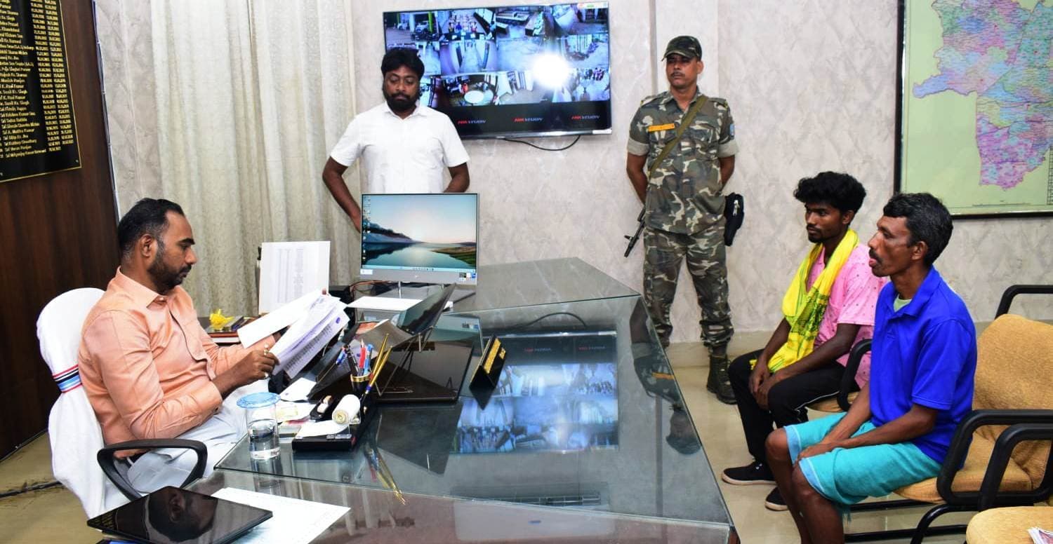 उपायुक्त ने जनता दरबार में लोगों की सुनी समस्याएं