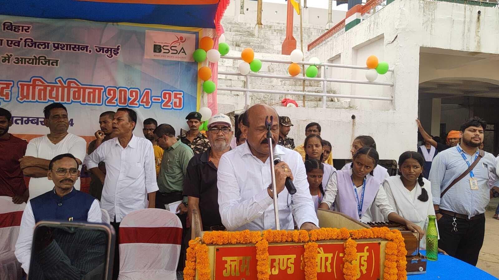 ऊंची कूद में निकिता व शिवम कुमार रहे प्रथम स्थान पर