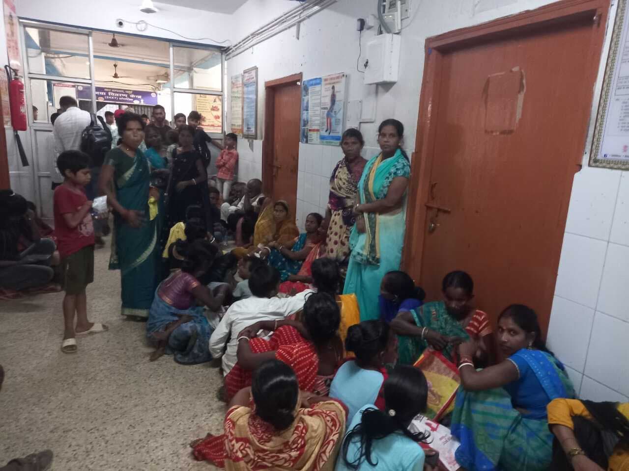 ढाई घंटे तक ओपीडी से गायब रहे चिकित्सक, मरीजों को हुई परेशानी