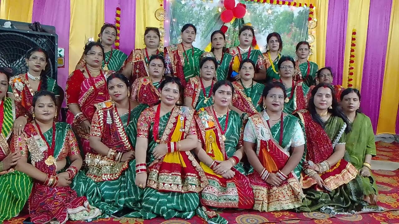 मुख्य पार्षद के आवास पर  महिला संगठन ने मनाया हरि तालिका तीज