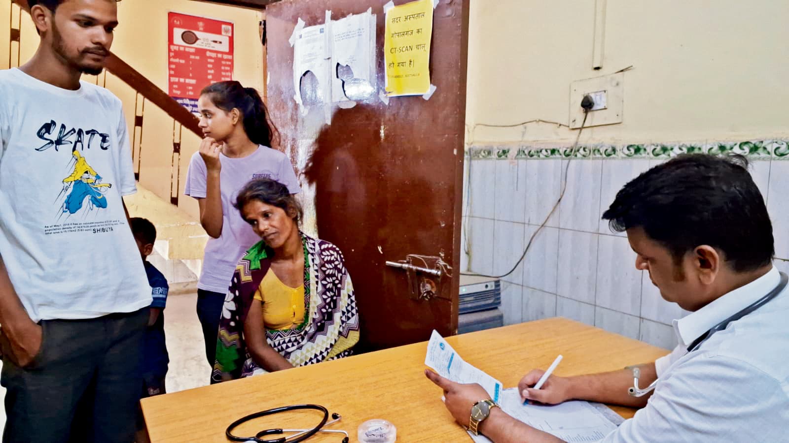 दिल्ली, गुजरात, यूपी से लौटे 11 कामगार डेंगू के हुए शिकार, चल रहा है इलाज