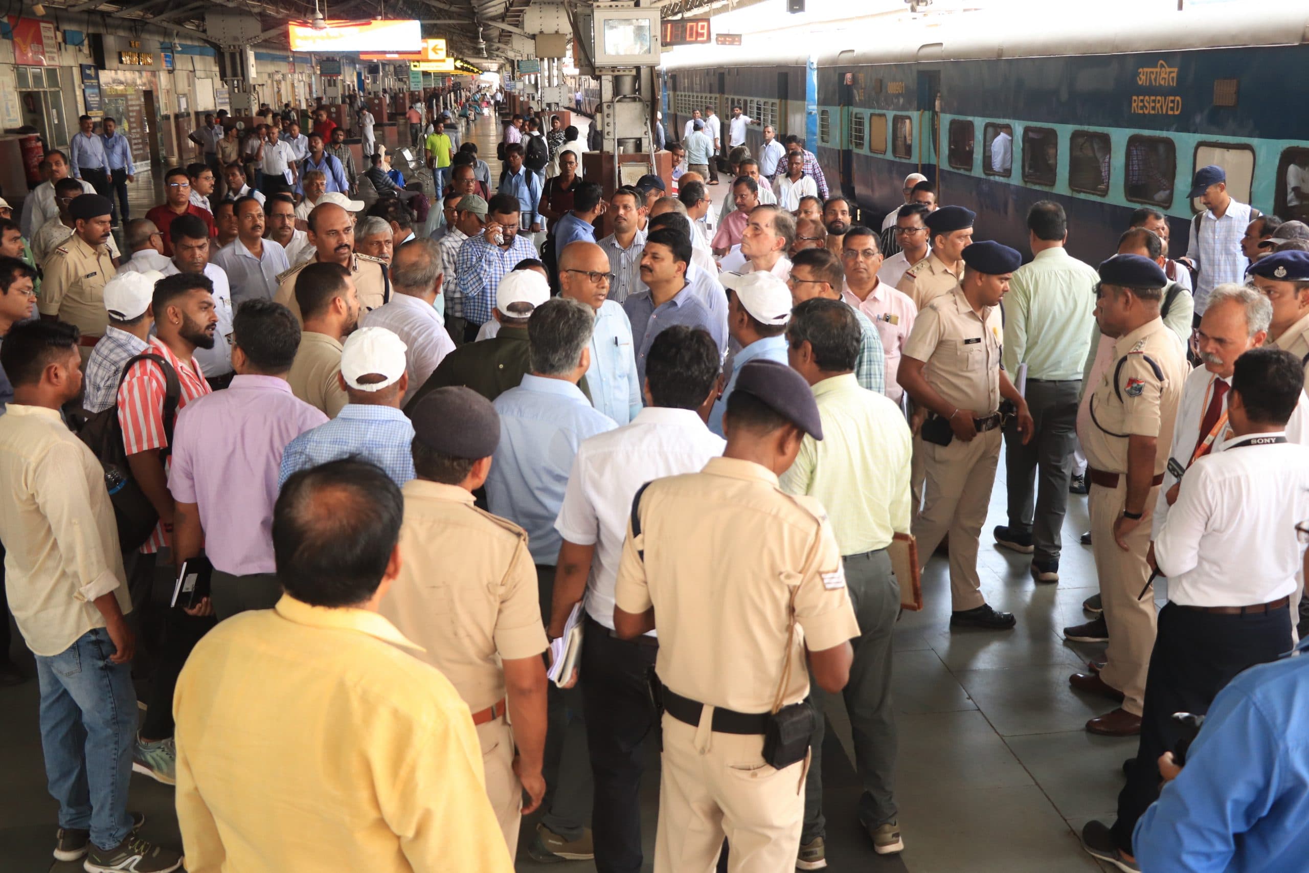 Jamshedpur News : टाटा- पटना, टाटा- बरहमपुर और देवघर-बनारस वंदेभारत ट्रेन को पीएम मोदी दिखायेंगे हरी झंडी