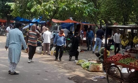 कदमा में सब्जी मंडी से लोग परेशान, लगायी डीसी व एसडीओ से गुहार