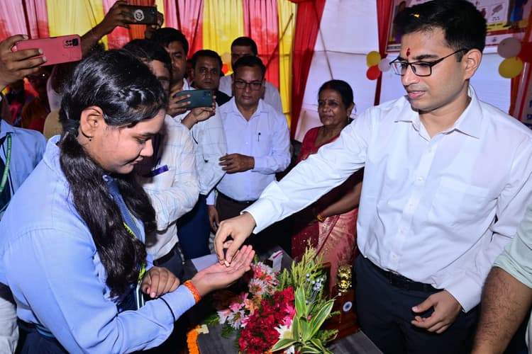 राष्ट्रीय कृमि मुक्ति दिवस की शुरुआत