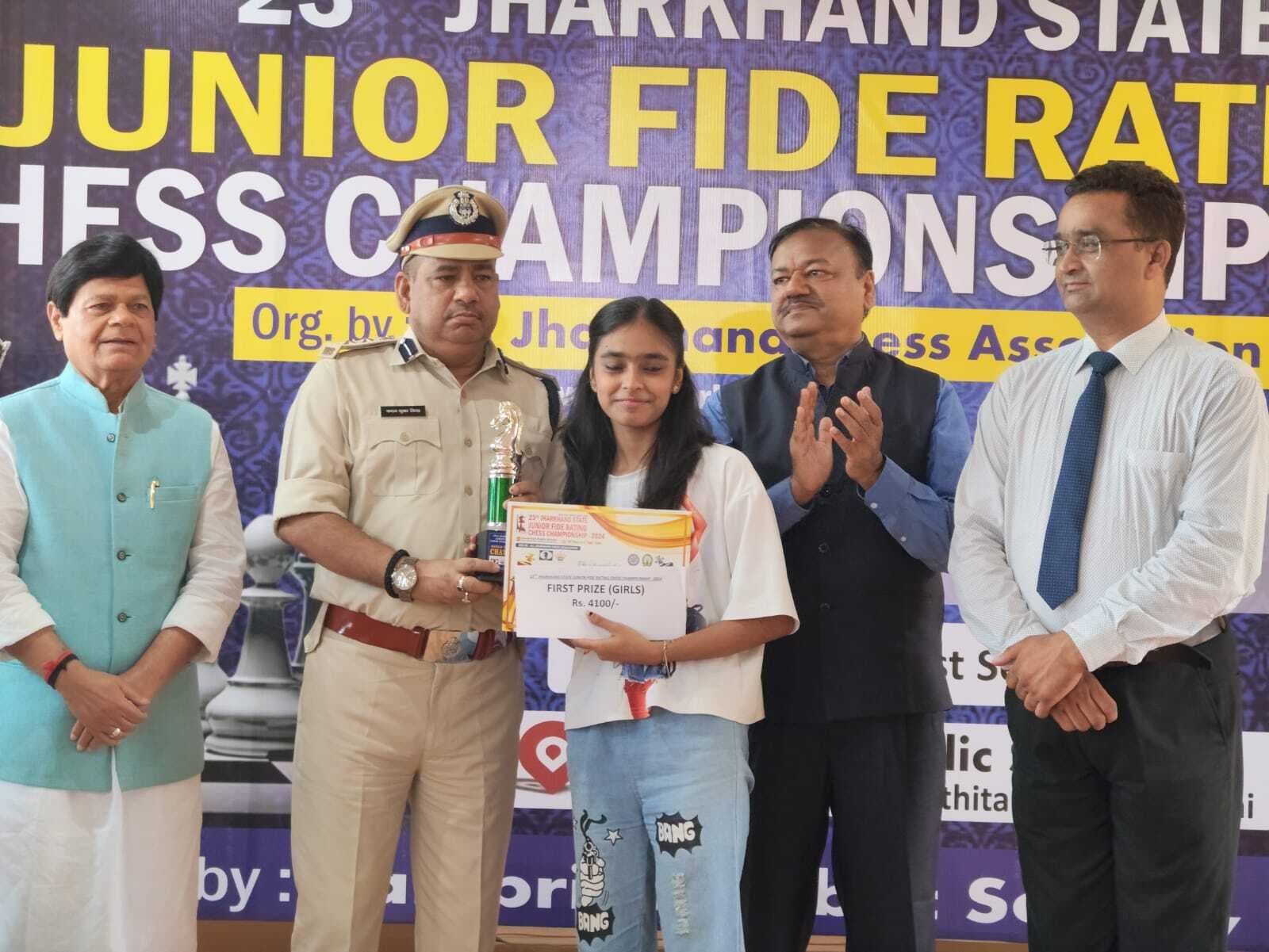 Chess : कृष्णा कुमार व कौशिकी बने विजेता