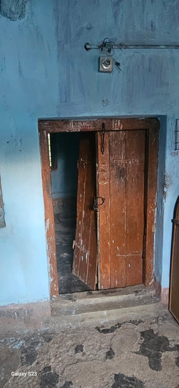 bokaro news: कसमार में स्वतंत्रता सेनानी केपी चौबे के पौत्र के घर चोरी, प्राथमिकी दर्ज
