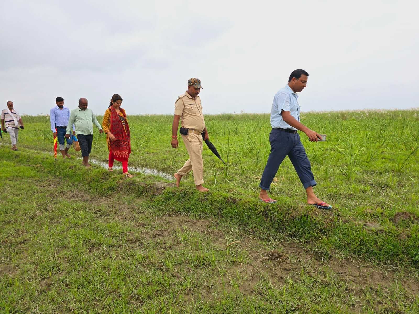 मतदान केंद्रों के युक्तिकरण व हाउस टू हाउस सर्वे कार्य का एसडीएम ने लिया जायजा, दिये निर्देश