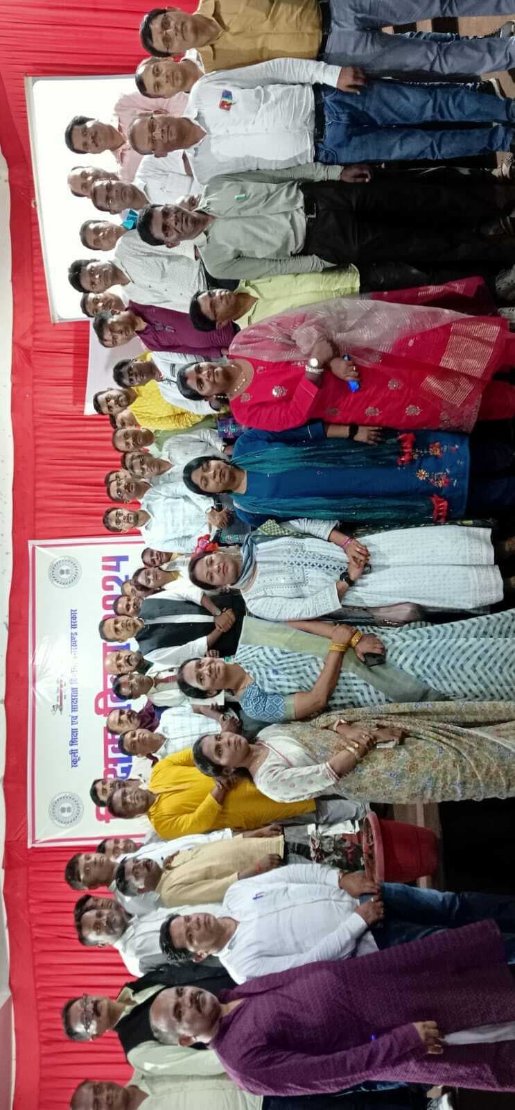 शिक्षित भारत बनाने में शिक्षकों की भूमिका अहम : डीइओ