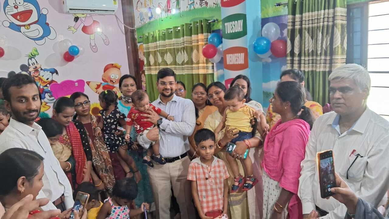 डीएम ने समाहरणालय में किया पालना घर का उद्घाटन, अधिकारी व कर्मियों के बच्चों की होगी देखभाल