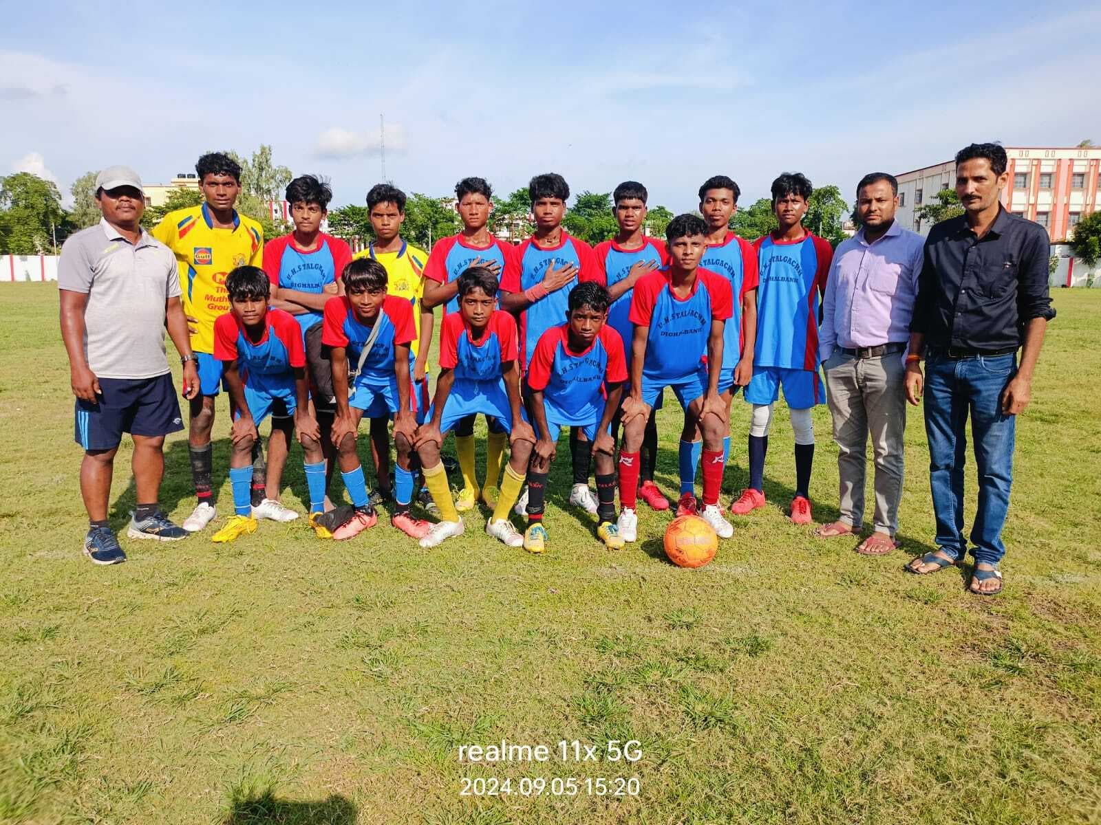 अंडर 17 बालक वर्ग में दिघलबैंक प्रखंड के यूएचएस लक्षमीपुर तालगाछ की टीम बनी विजेता