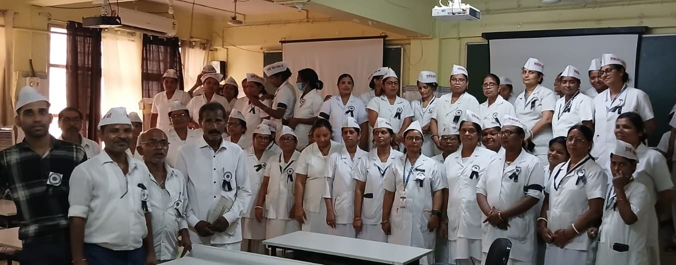 एनपीएस व यूपीएस के खिलाफ अस्पताल कर्मियों का आंदोलन जारी