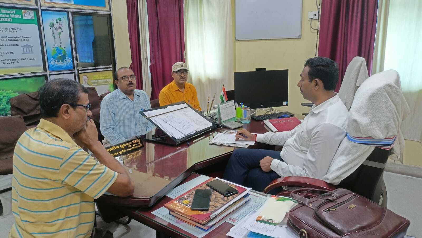 लाभुकों की सूची 24 घंटे में उपलब्ध करायें