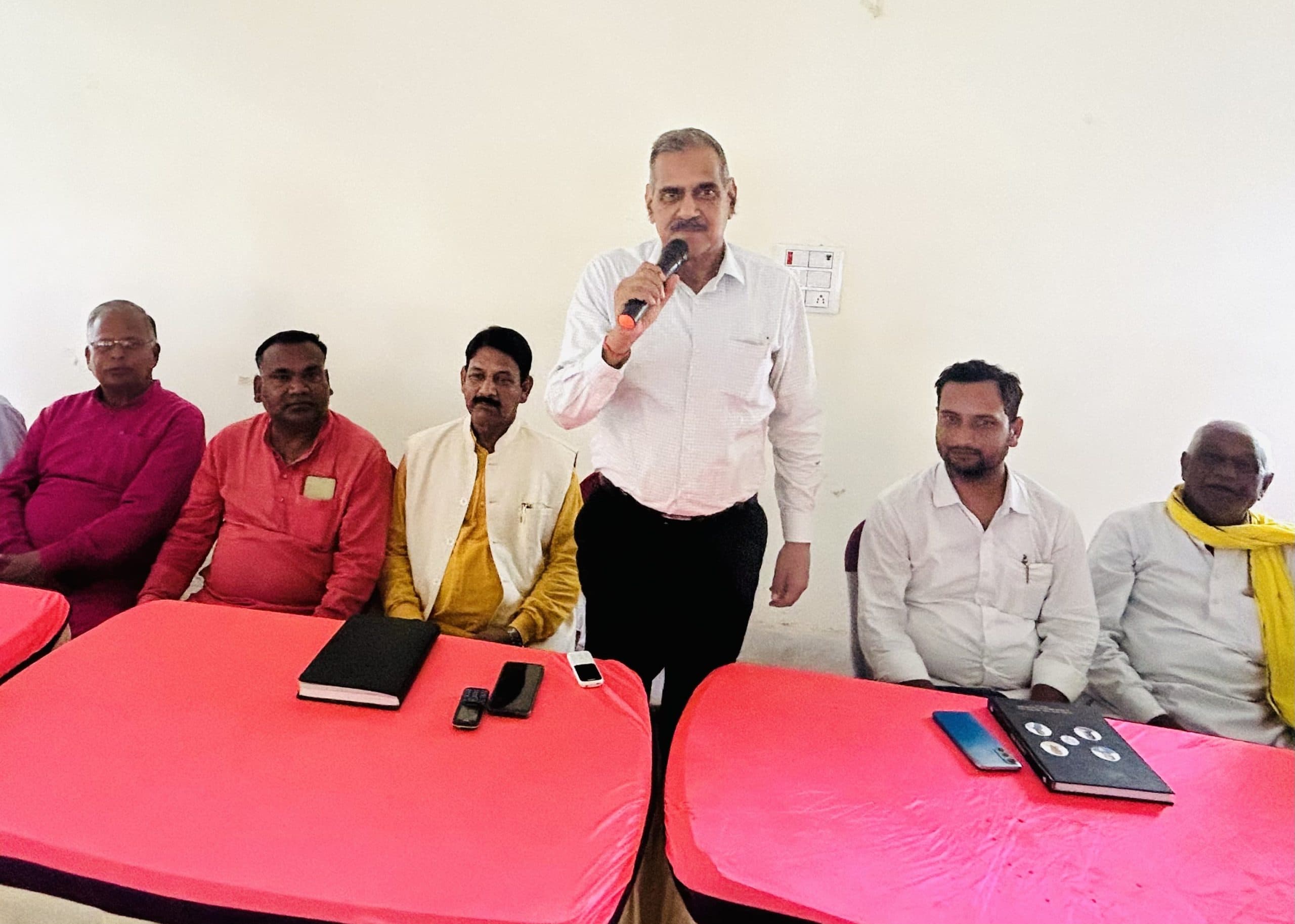 Giridih News: हेमंत सरकार ने युवाओं को ठगने का काम किया : लक्ष्मण सिंह