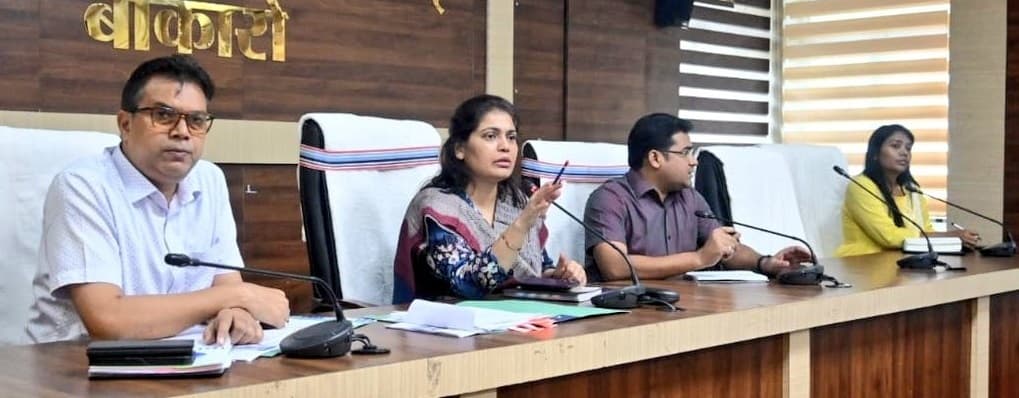 Bokaro news: सरकार आपके द्वार शिविर में मलेरिया जांच की व्यवस्था हो सुनिश्चित : उपायुक्त