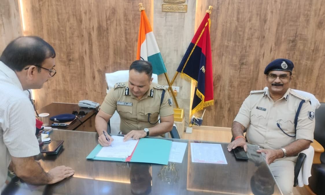 शिवदीप लांडे ने आइजी का संभाला पदभार, बोले-क्राइम कंट्रोल पर रहेगा फोकस