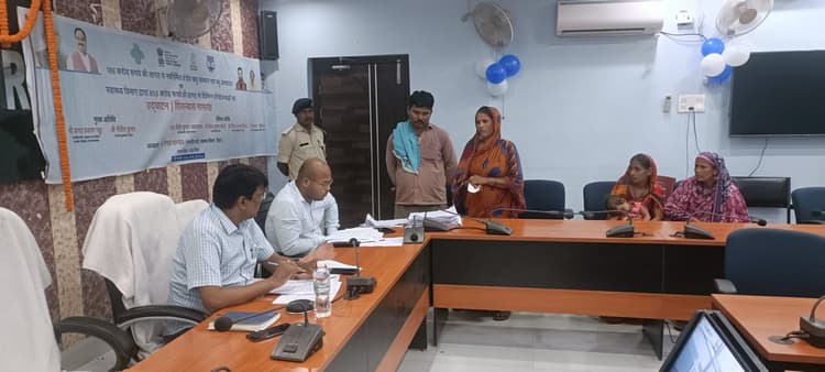 जनता दरबार में कई मामलों का ऑन द स्पॉट निष्पादन