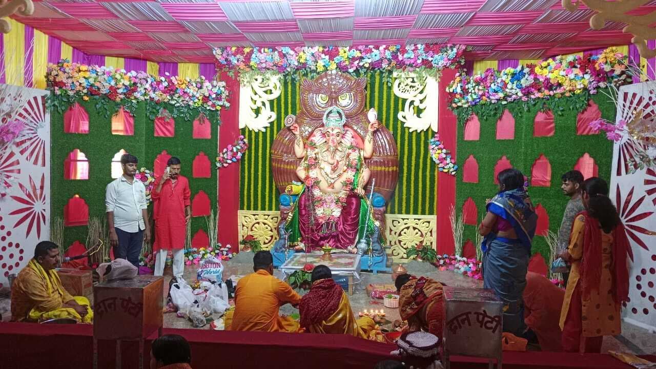 धूमधाम से गणेश महोत्सव शुरू,श्रद्धा और भक्ति रस में डूबे श्रद्धालु