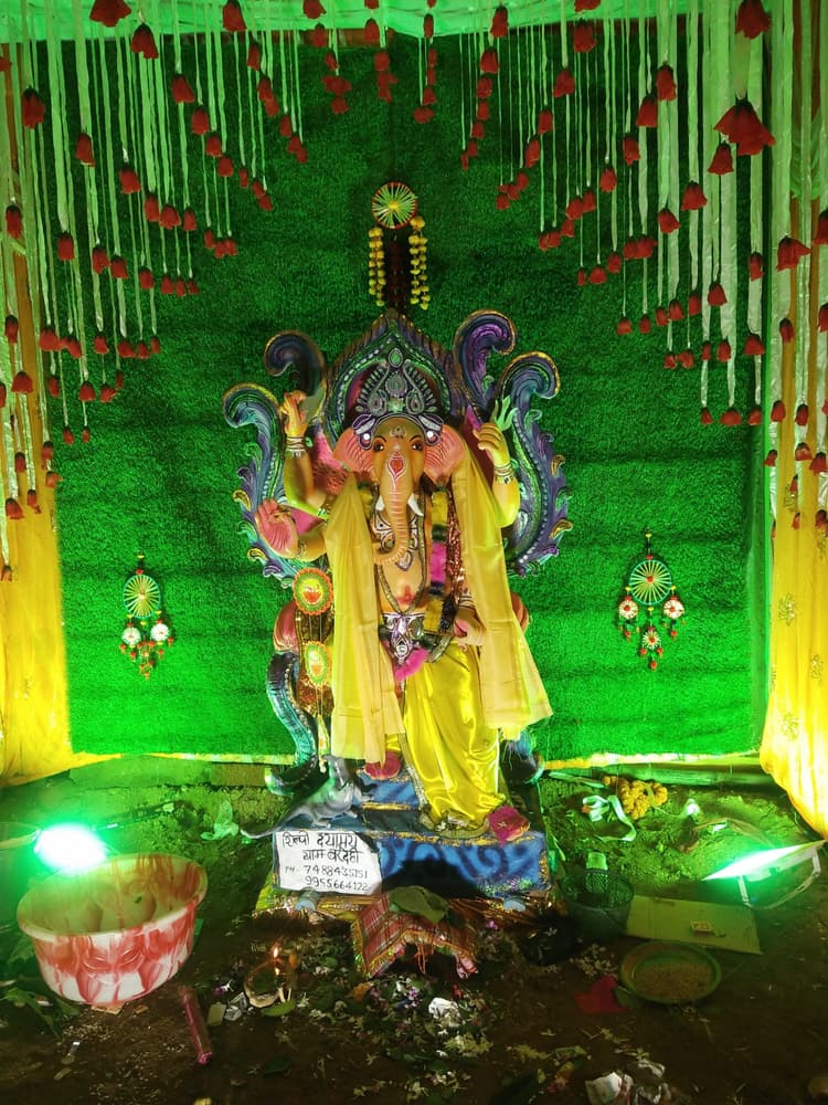 गणेश पूजा को लेकर श्रीपुर में भक्ति व उत्साह का माहौल