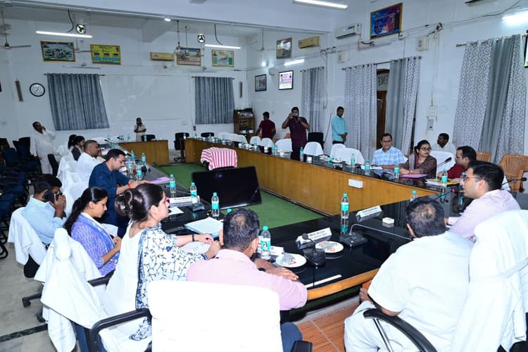 Motihari news : सोमेश्वरनाथ महोत्सव का होगा भव्य आयोजन : डीएम