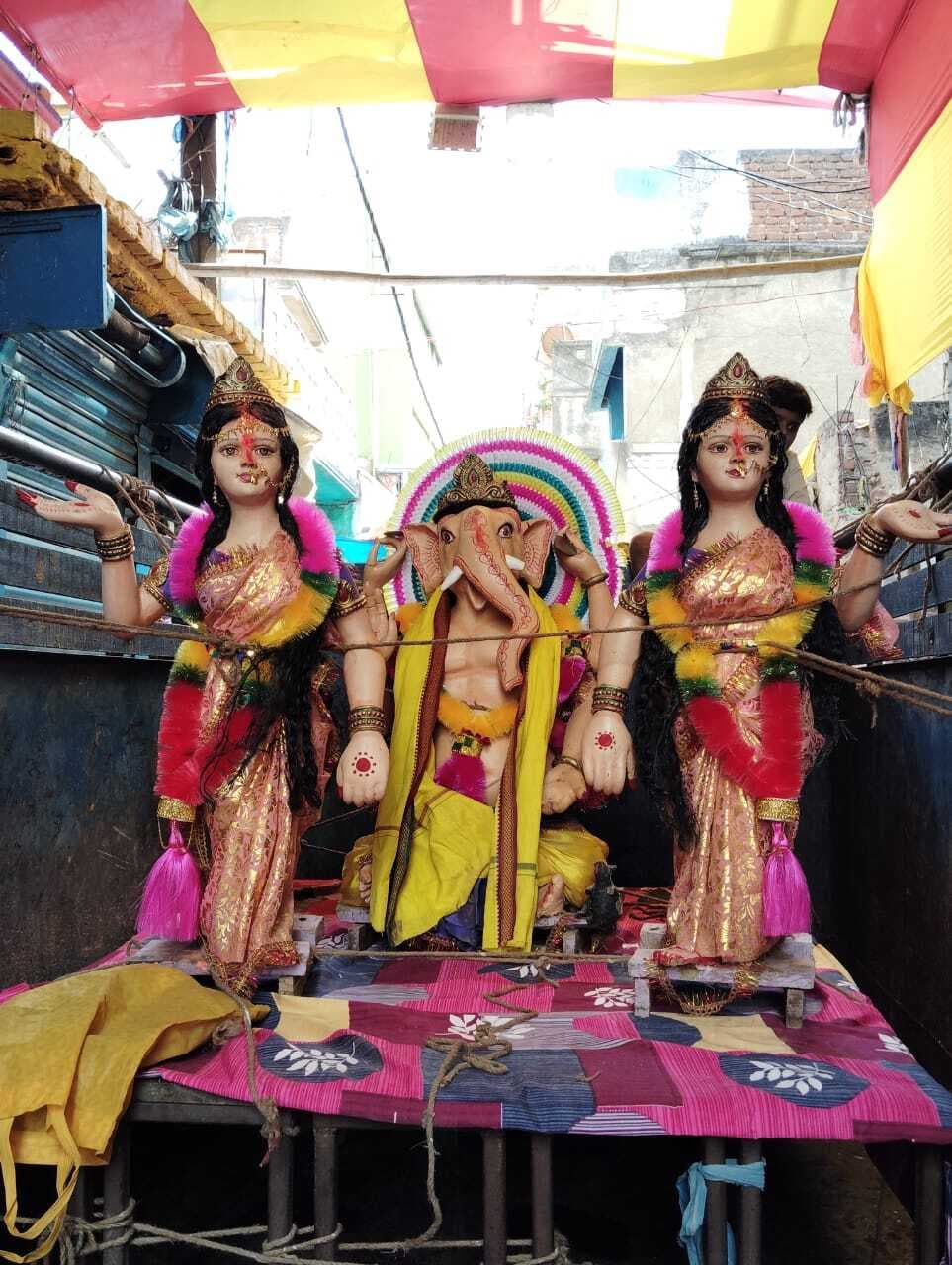 गणपति बप्पा की पूजा अर्चना कर भक्तों ने मांगी सुख-समृद्धि