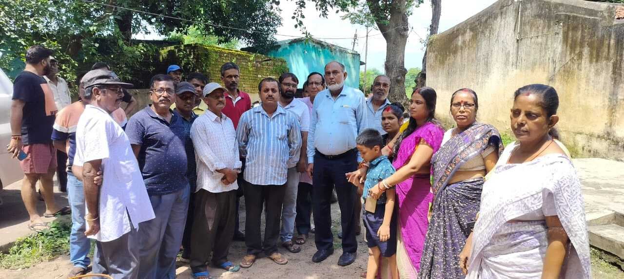 Giridih News: अवैध कोयला खनन के खिलाफ गोलबंद हुए बनियाडीहवासी