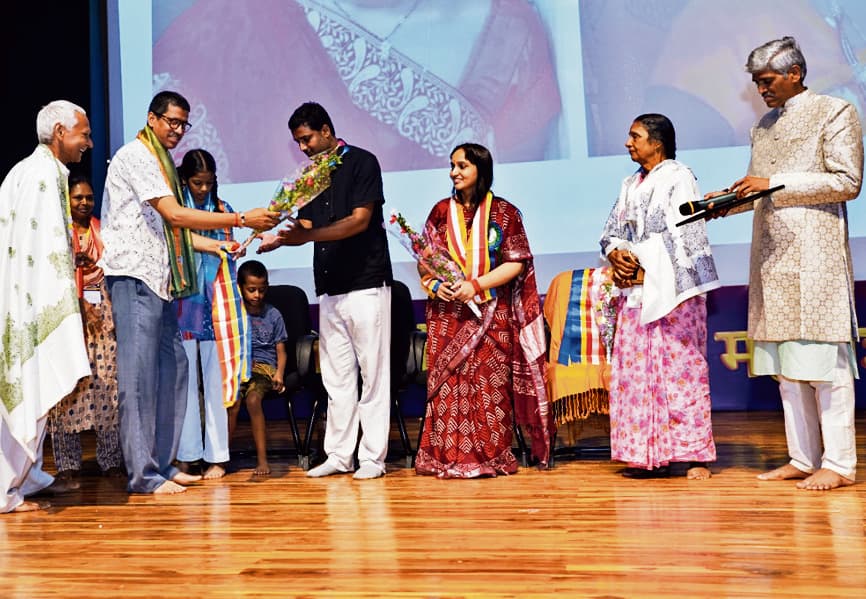 Gaya News : बोधगया में मेगा पिरामिड सेंटर बनाने का लिया संकल्प