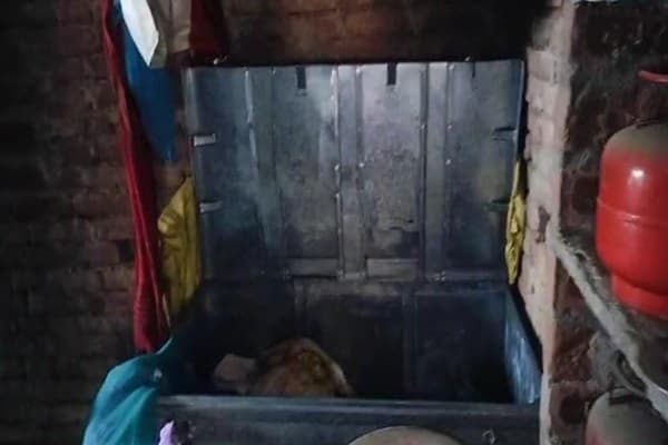 10 दिनों में आठ घरों को चोरों ने बनाया निशाना