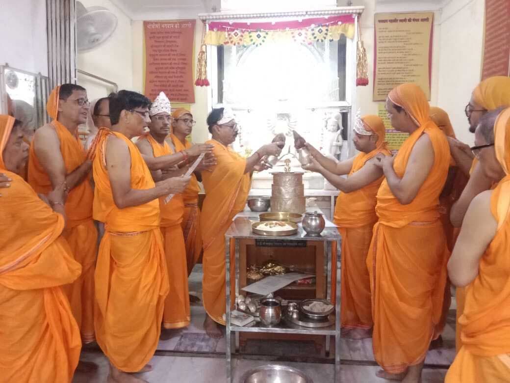 जैन समाज का दसलक्षण पर्युषण पर्व का हुआ शुभारंभ