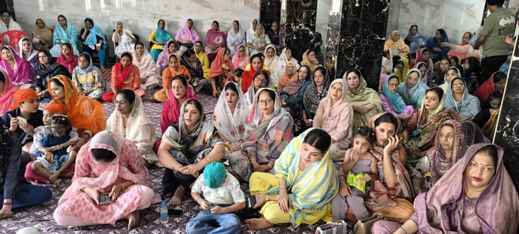 Giridih News: बाणी गुरु, गुरु है बाणी-विच बाणी अमृत सारे...