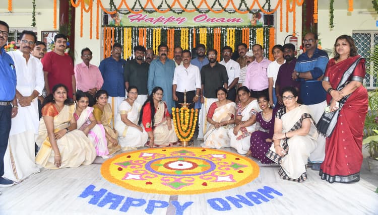 Bokaro News : बोकारोवासियों ने चखा केरल के लजीज व्यंजन का स्वाद