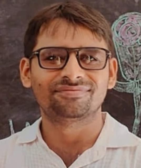 टीबीटी अवार्ड के लिए चयनित हुए शिक्षक अनिल