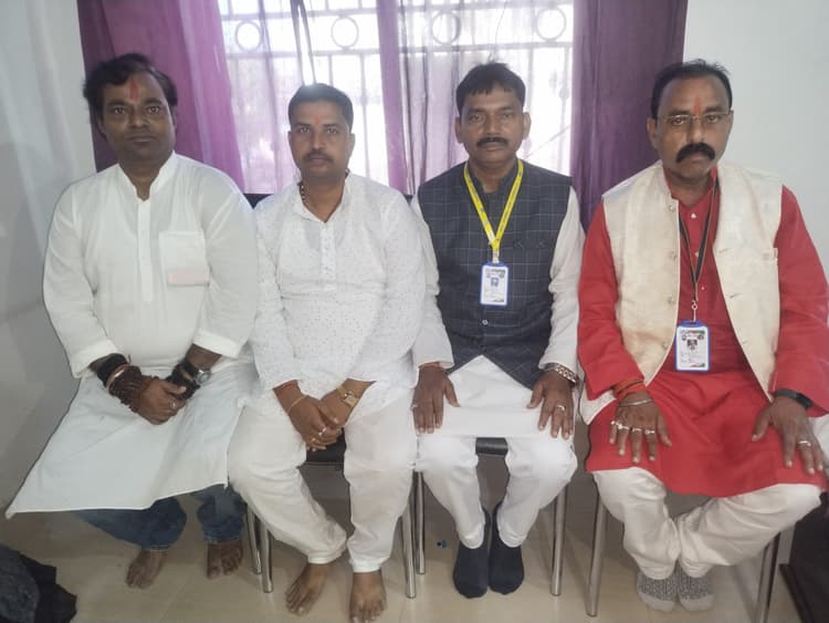 लोजपा अतिपिछड़ा प्रकोष्ठ के प्रदेश अध्यक्ष ने की समीक्षा बैठक, संगठन की मजबूती पर हुआ विचार