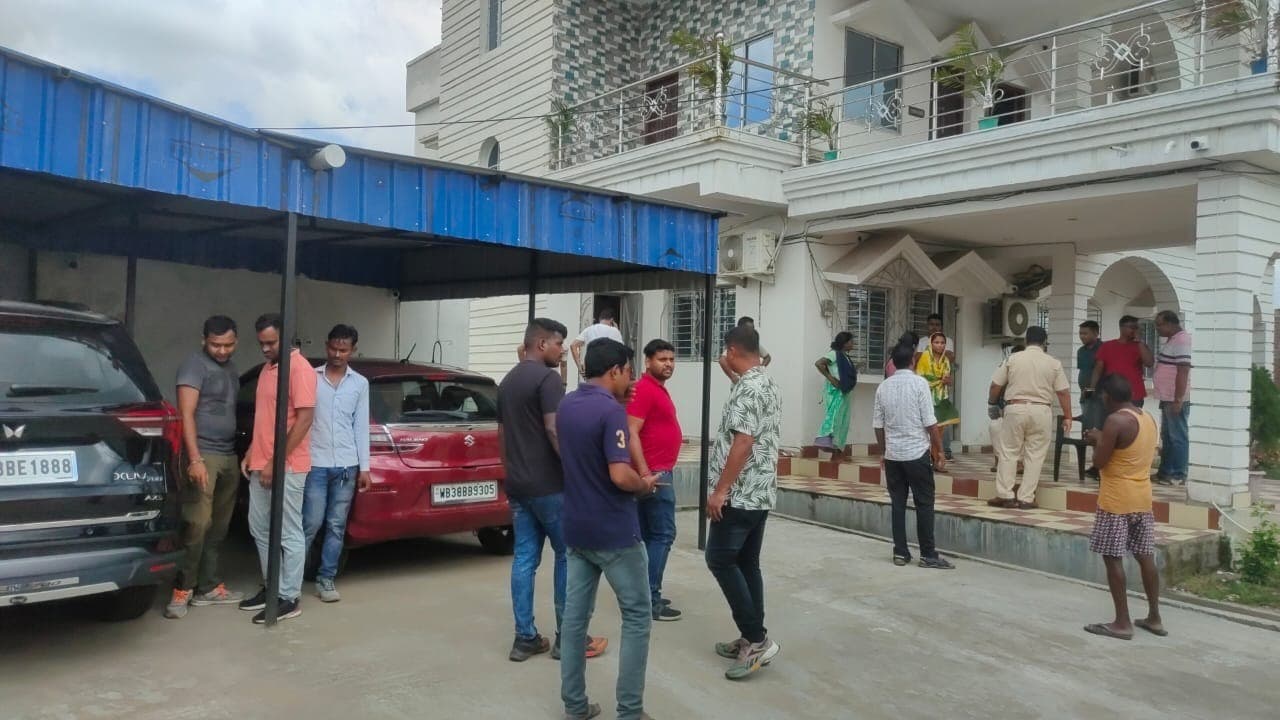 दिल्ली के संवेदक से एक करोड़ लूट मामले में महिला को लिया हिरासत में