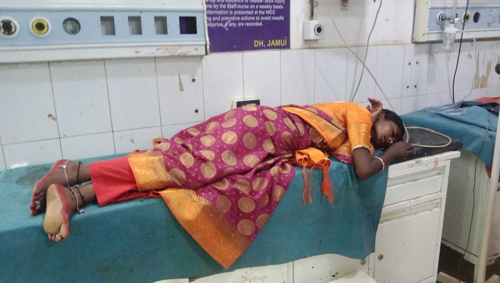 ससुरालवालों ने विवाहिता को पीटकर किया घायल, भर्ती