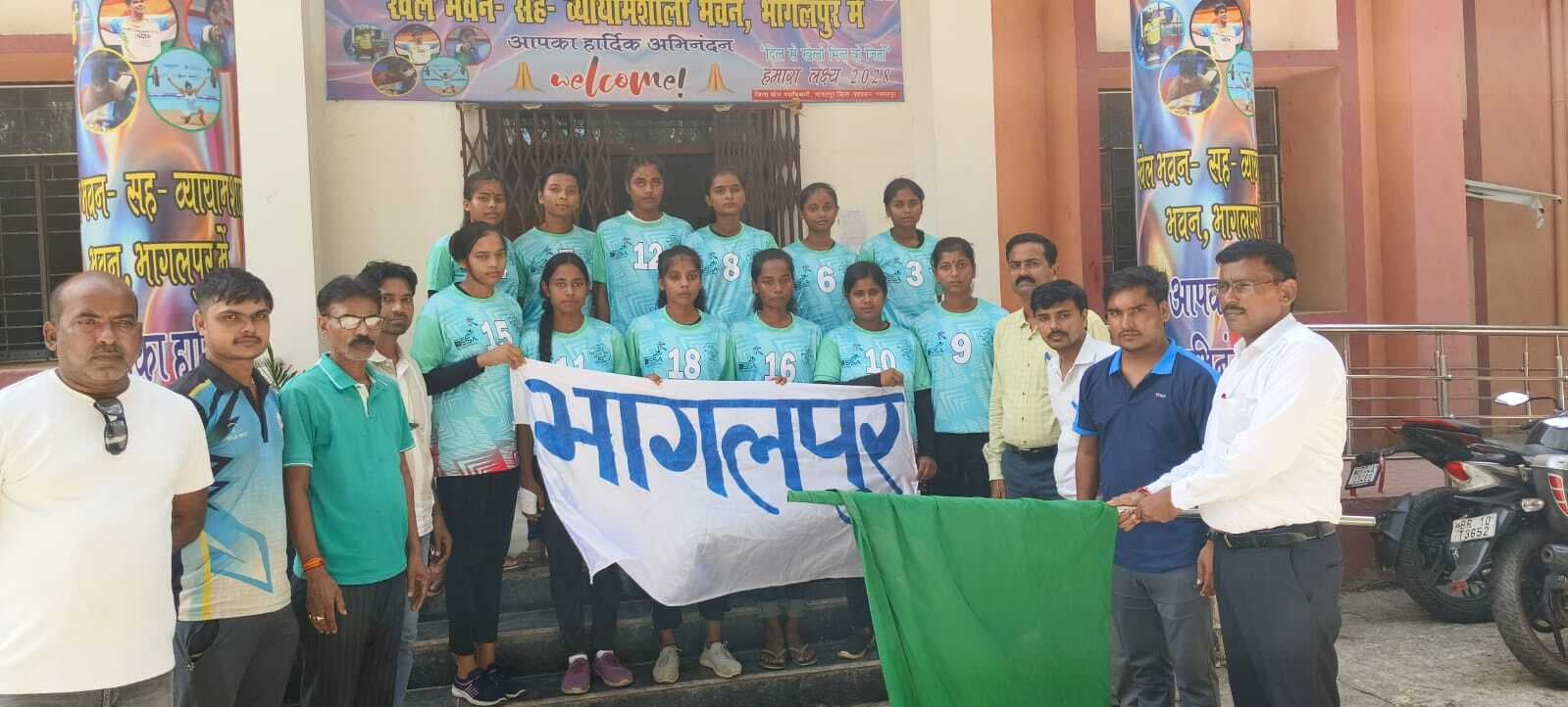 राज्यस्तरीय बालिका कबड्डी प्रतियोगिता के लिए जिला टीम दरभंगा रवाना