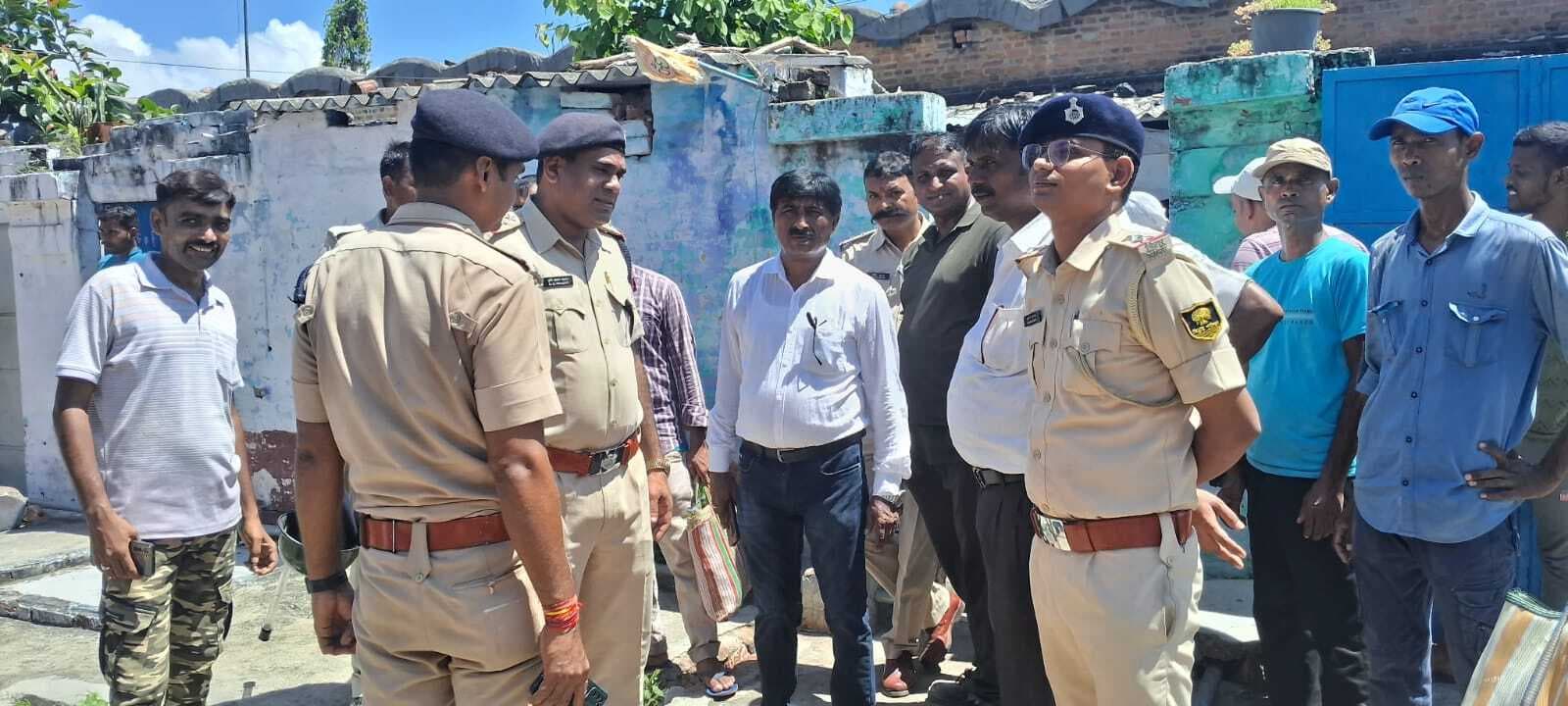 आरपीएफ ने लोको कॉलोनी में चलाया अतिक्रमण हटाओ अभियान