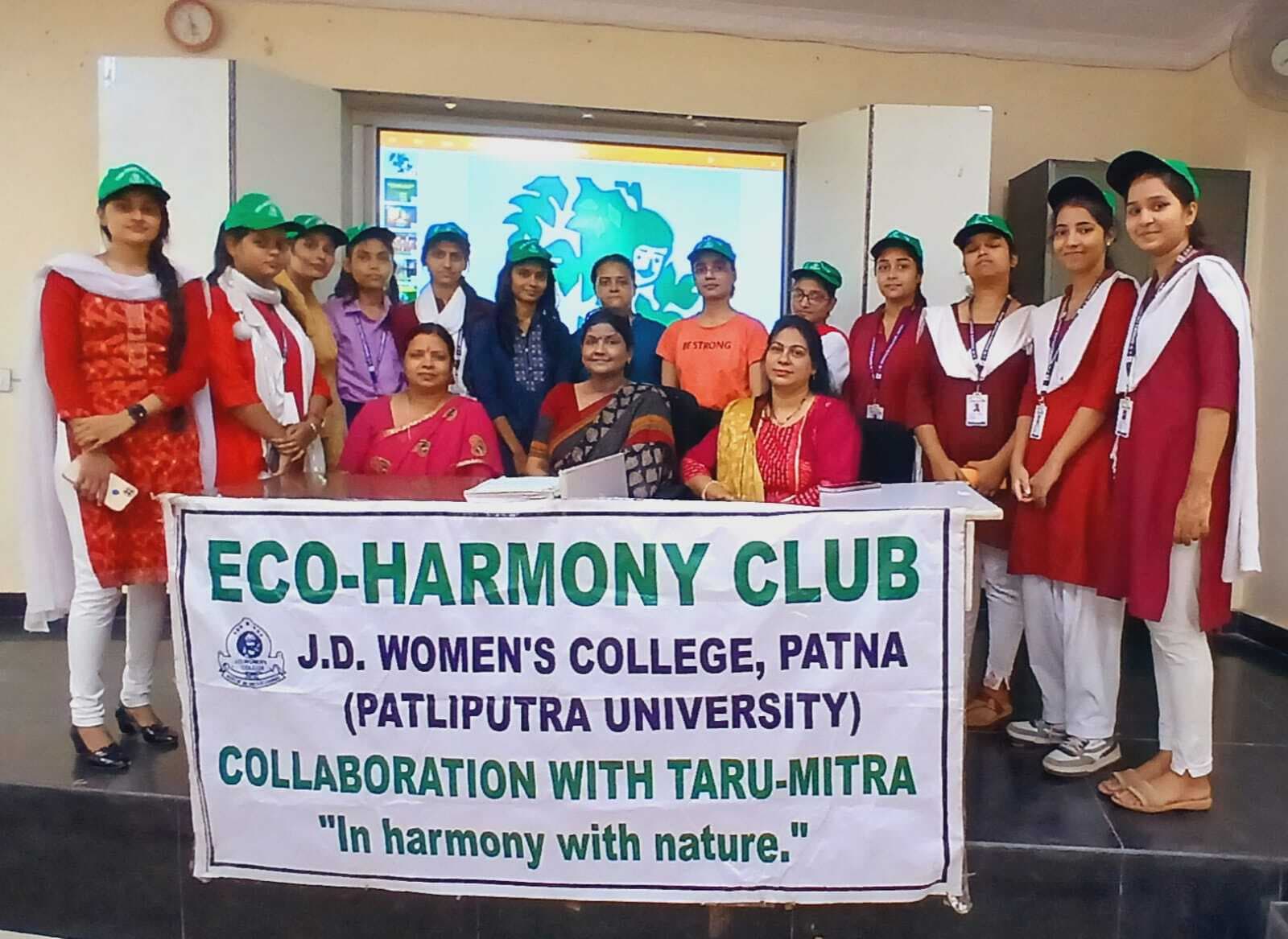 छात्राओं को लिए आयोजित किया गया ओरिएंटेशन